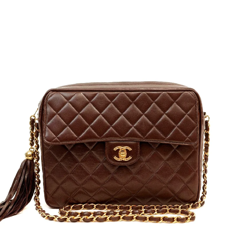 Chanel bags for women with a taste for high fashionChanel Chocolate Vintage Camera Bag w/ Gold Hardware